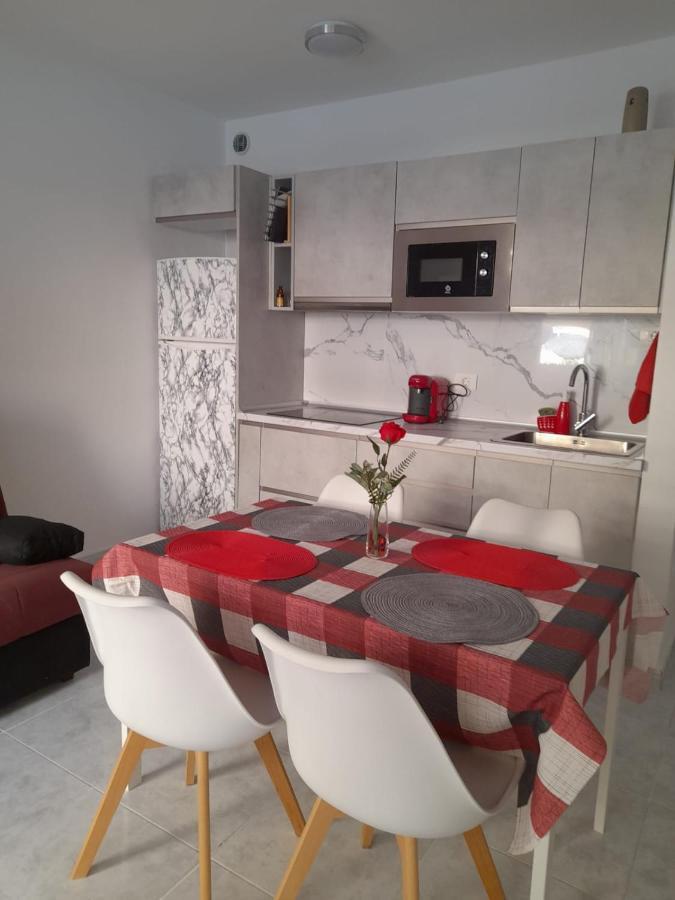 Marineda Apartament *